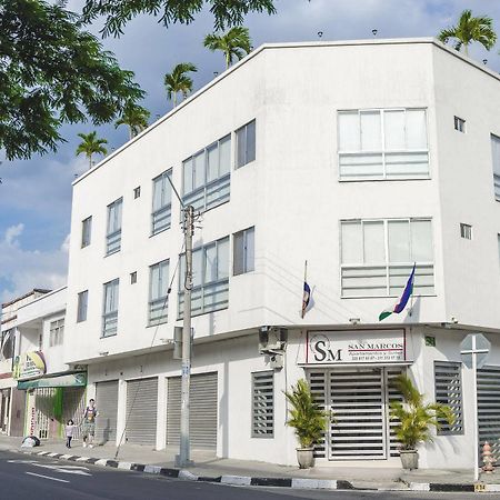 Apartasuites San Marcos Кали Экстерьер фото