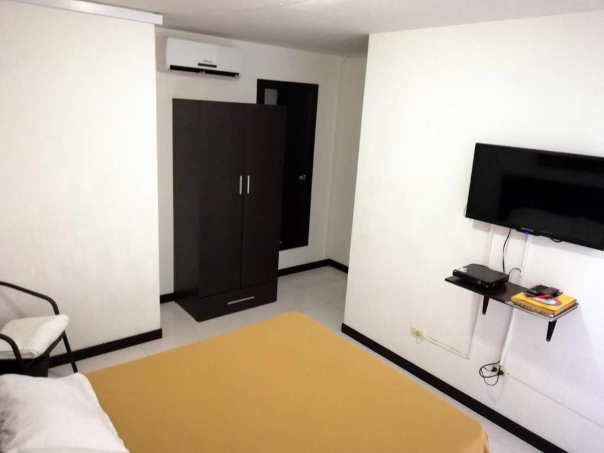 Apartasuites San Marcos Кали Экстерьер фото