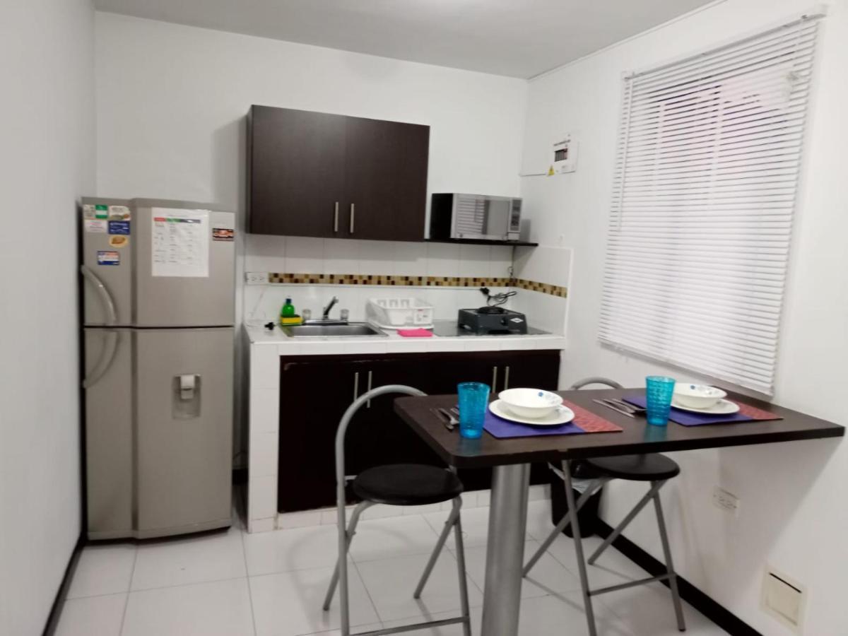 Apartasuites San Marcos Кали Экстерьер фото